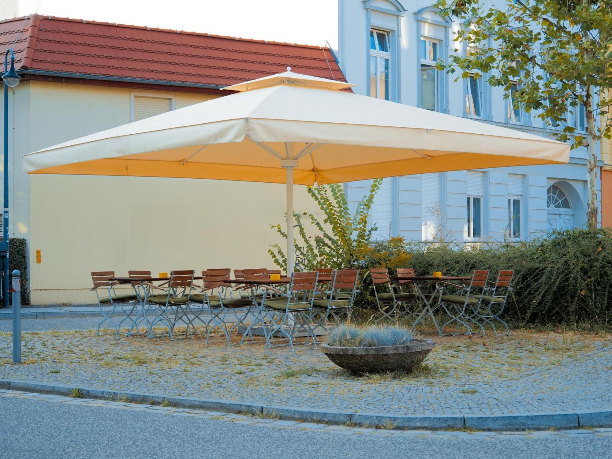 Hotel Zur Sonne Cottbus Buitenkant foto